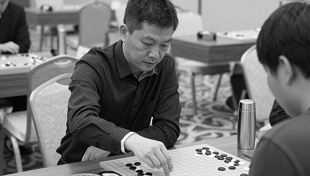 शतरंज का रिकॉर्ड कहाँ रखा जाता है: प्राग 2026, सत्ताईस मिनिएचर और ChessBase Magazine का 225वाँ अंक